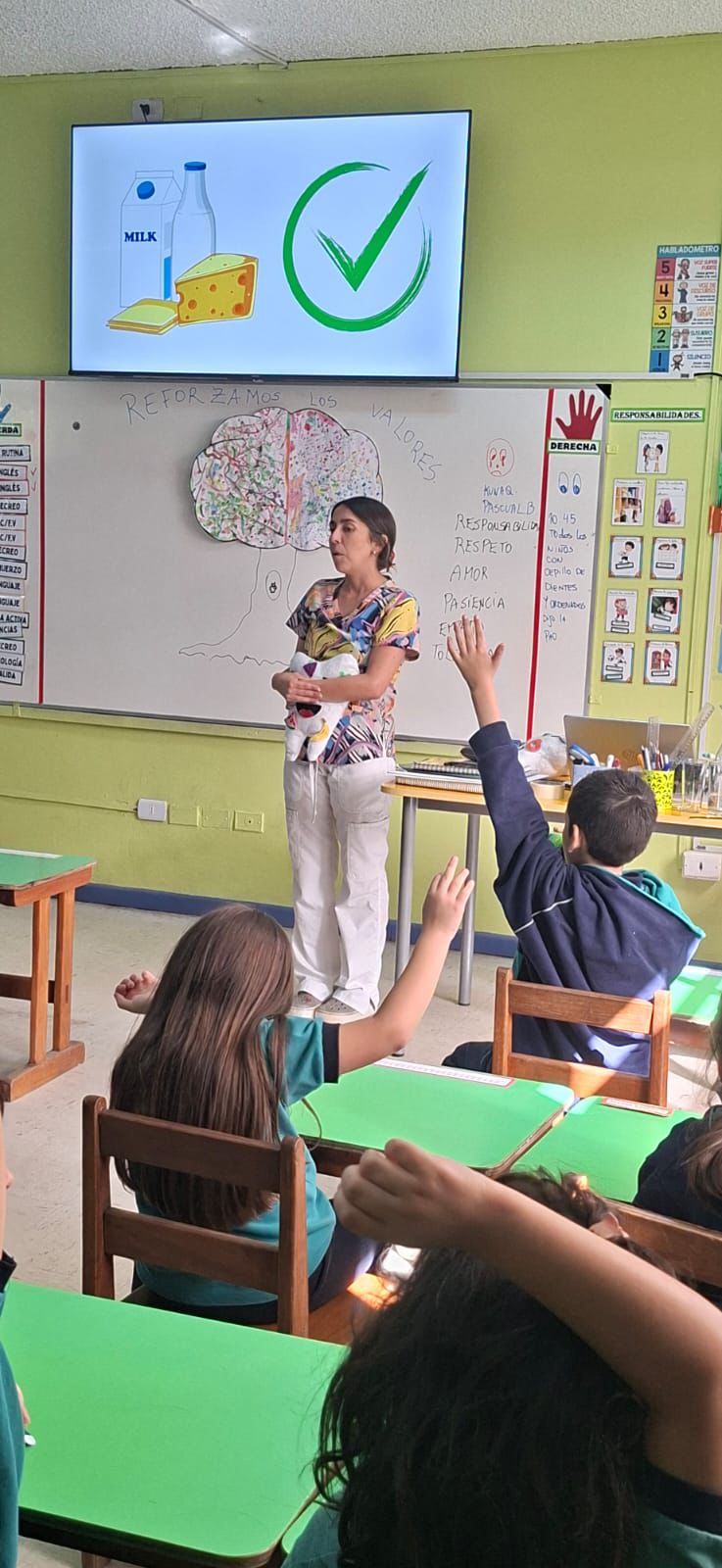 Charla educativa en colegio